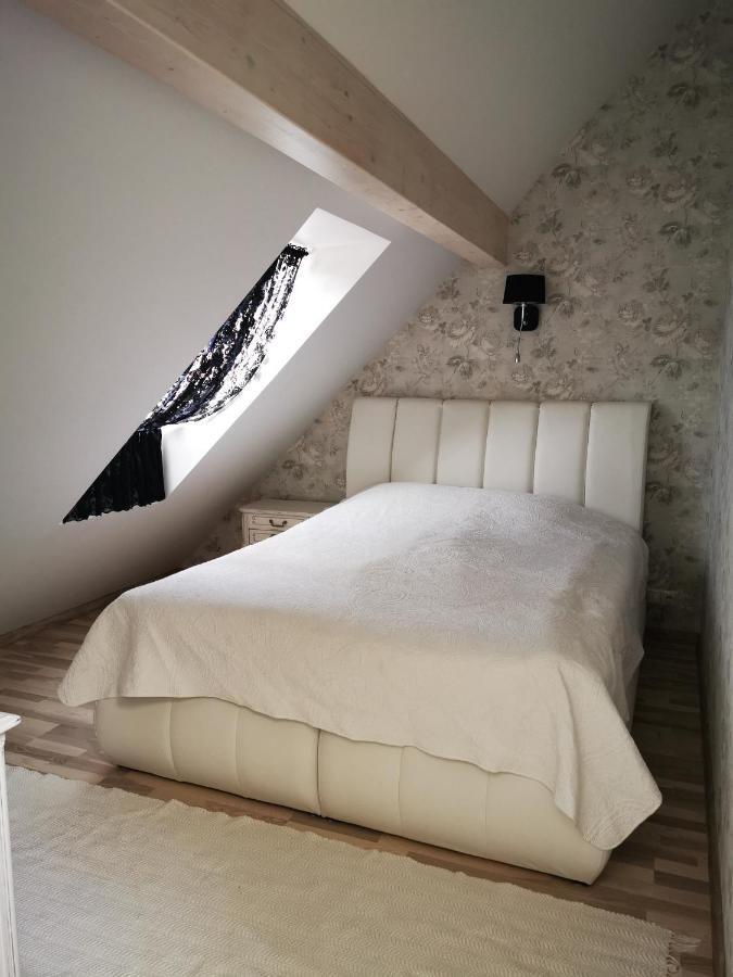 Kuninga 24 Apartment Parnu Bagian luar foto